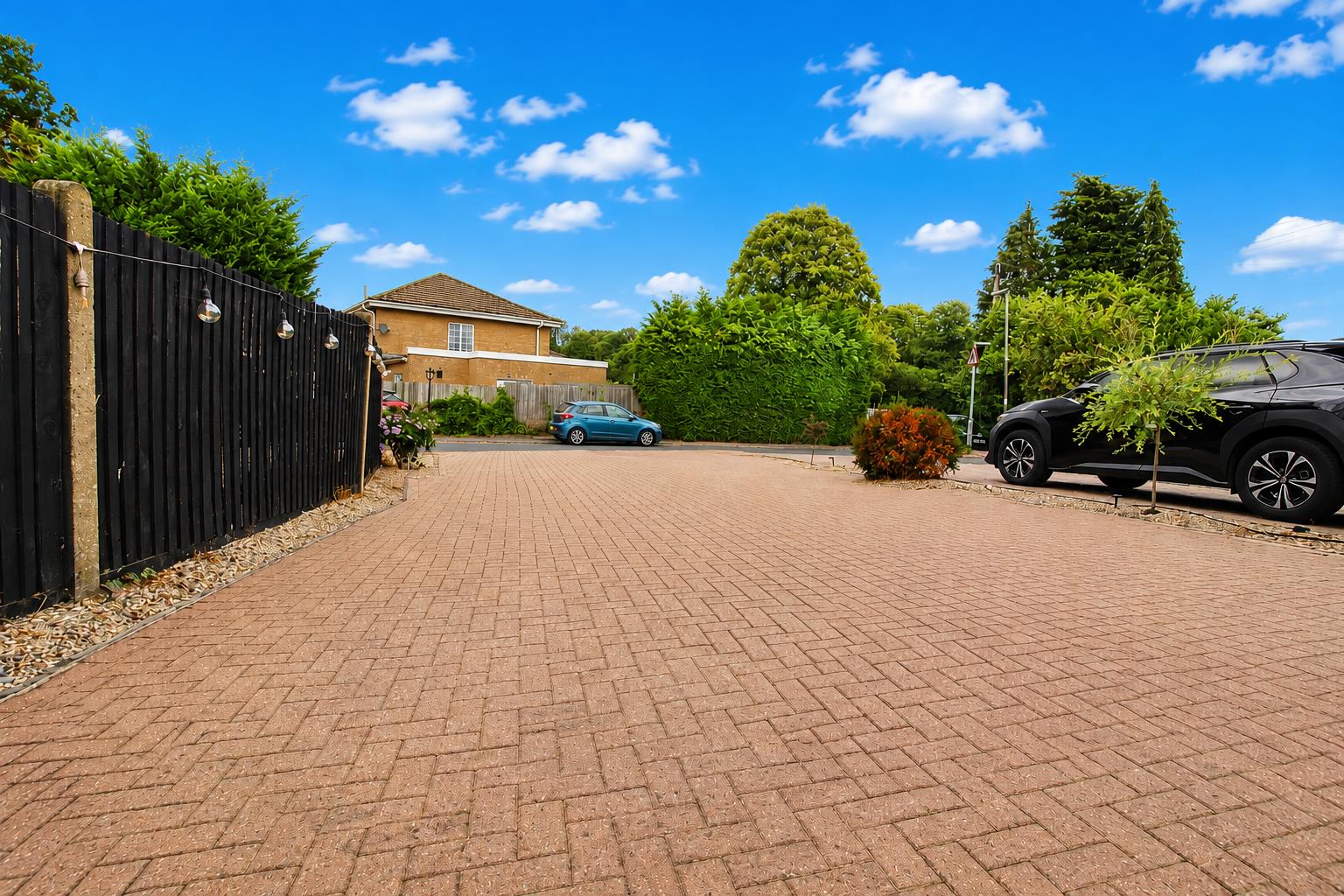 Canons Lane, Burgh Heath, Tadworth
